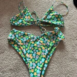 Floral Bikini Set Skate size medium